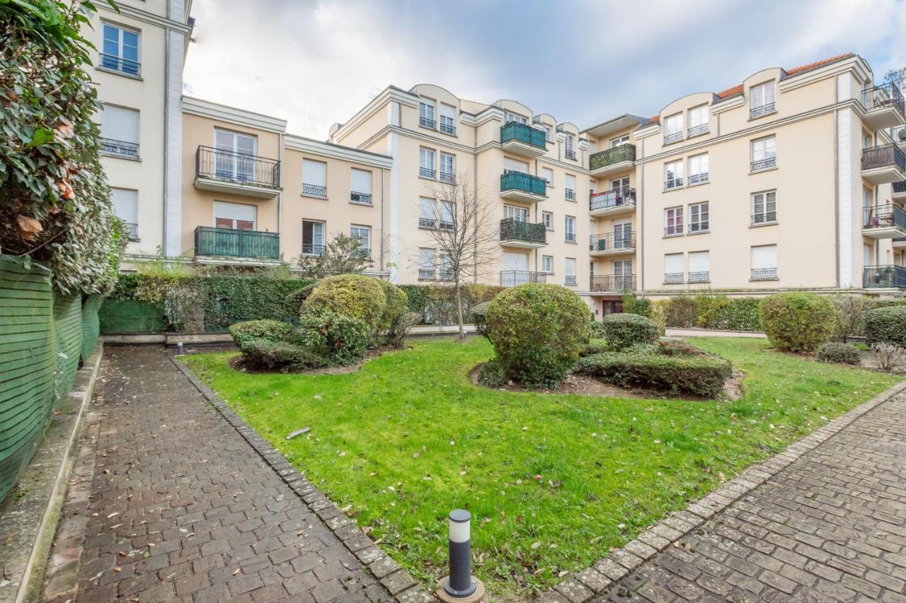 Luxe Flat For 7 - Fairytale Factory Apartment Bussy-Saint-Georges Exterior photo